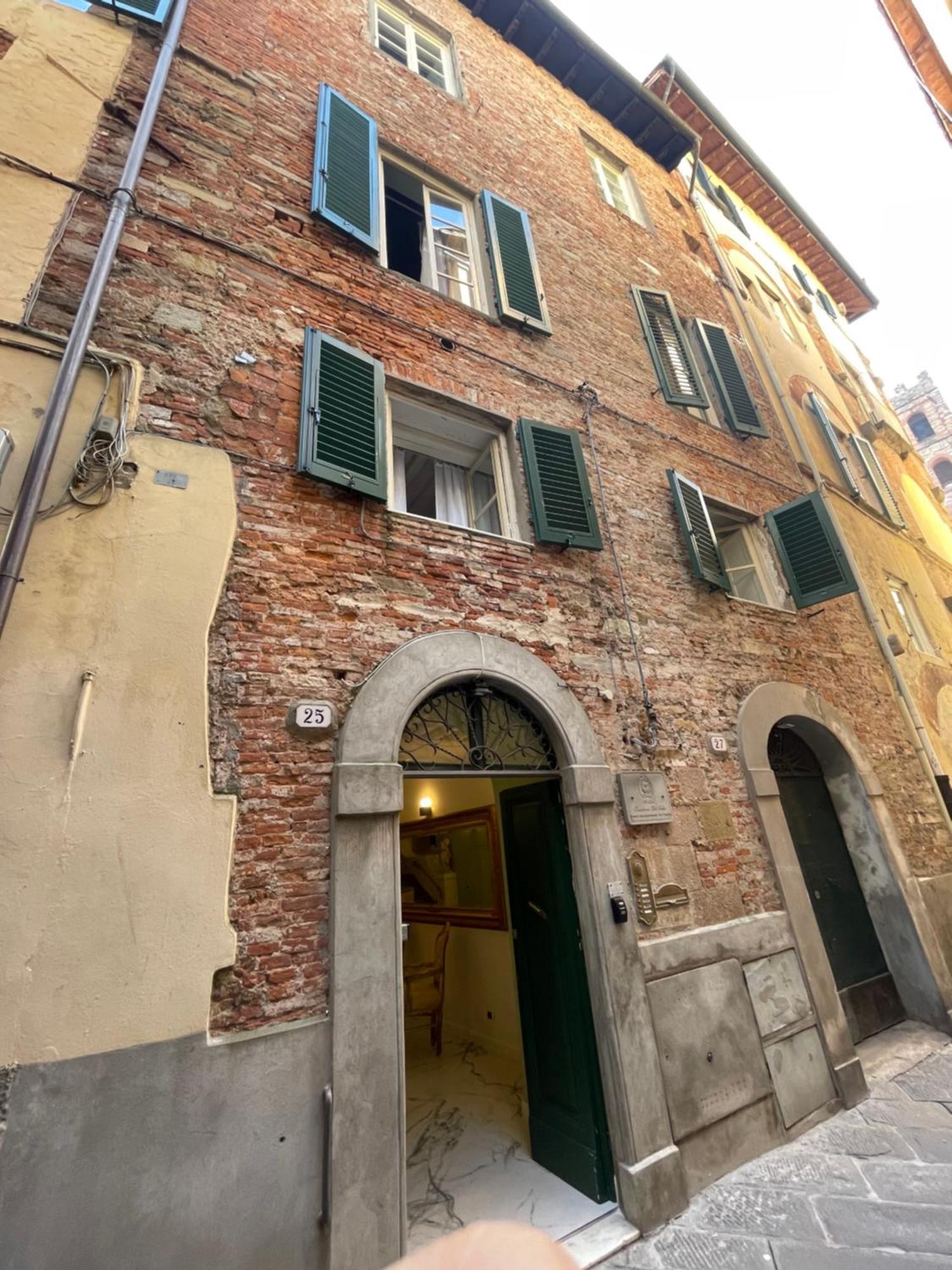 Antica Residenza Del Gallo Lucca Eksteriør bilde
